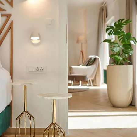 Kaizen Chania - New Just 350m Away With Private Jacuzzi And Free Parking!